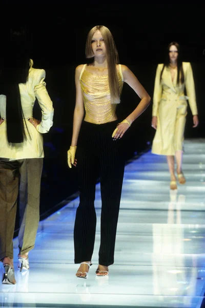 Look 2